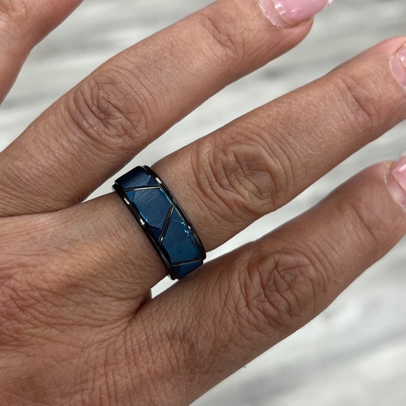 New 8mm Tungsten blue black IP plated Trapezoid stepped edge sizes 7 to 15 - Picture 6 of 8